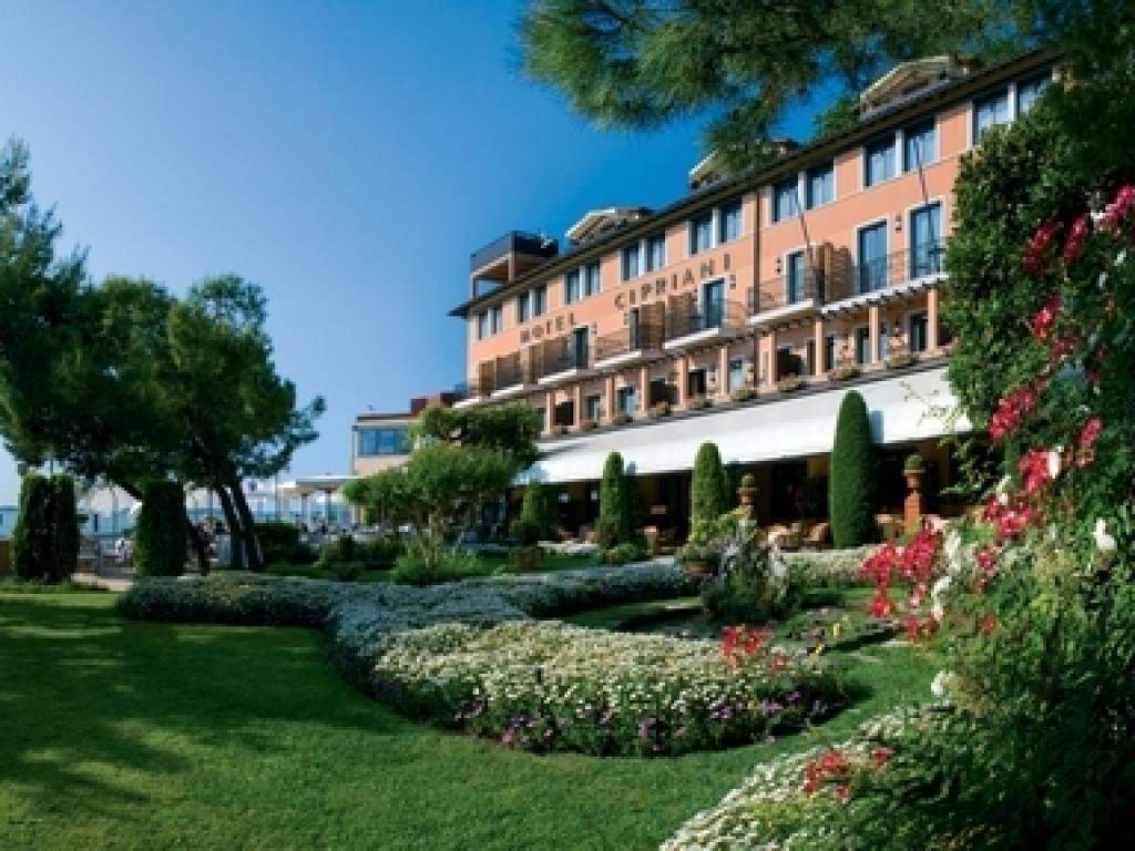 Hotel Cipriani & Palazzo Vendramin #1